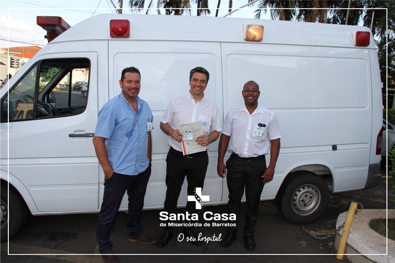 Santa Casa recebe doação de ambulância